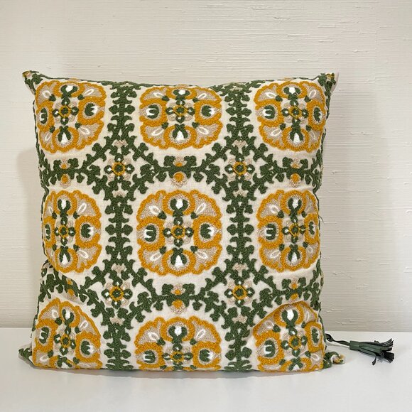 Hand embroidered Indian pillow with leather tassel - Picture 1 of 4